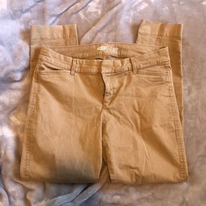 Old Navy Khaki Pixie Pants